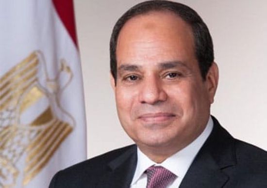 الرئيس المصري يطمئن على صحة أمير الكويت