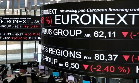 بسبب المخاوف التجارية.. الأسهم الأوروبية تغلق منخفضة