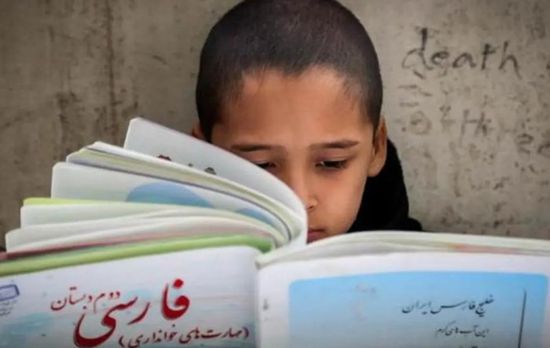 تحذيرات من إلغاء تدريس اللغة الإنجليزية بإيران