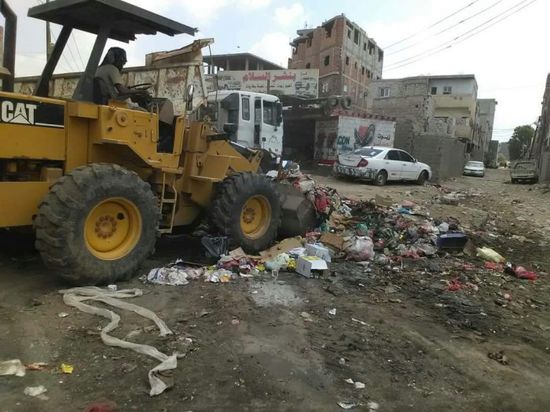 إطلاق حملة نظافة بمنطقة الممدارة في الشيخ عثمان (صور)