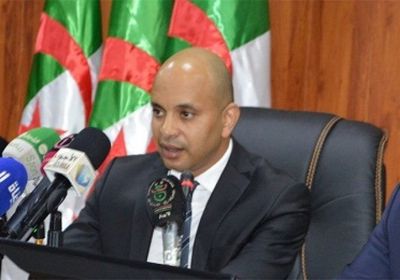 وزير الشباب الرياضة الجزائري يلتقي بوفد من نادي اتحاد الجزائر