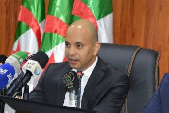 وزير الشباب الرياضة الجزائري يلتقي بوفد من نادي اتحاد الجزائر