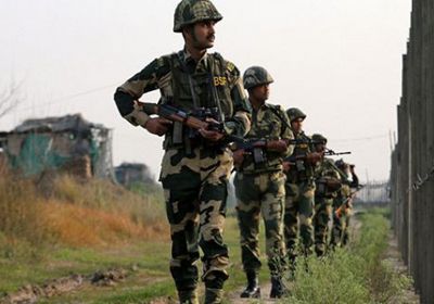 مقتل 10 أشخاص في قصف مدفعي متبادل بين الجيش الهندي والباكستاني
