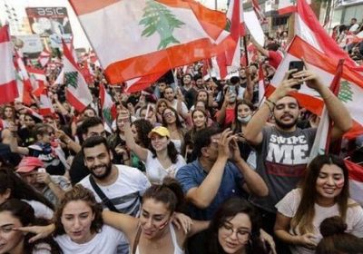 دعوات لبنانية لإضراب عام وقطع الطرقات وشل حركة البلاد اليوم