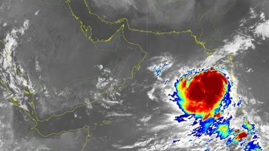 جهات الطقس: الحالة المدارية ببحر العرب قابلة للتطور لإعصار مدمر 