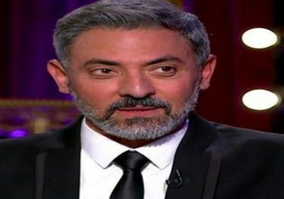 فتحي عبدالوهاب يشيد بفيلم "ما تعلاش عن الحاجب"