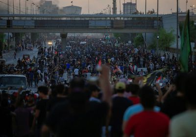 صحفي يُحذر متظاهري لبنان من تكرار سيناريو العراق