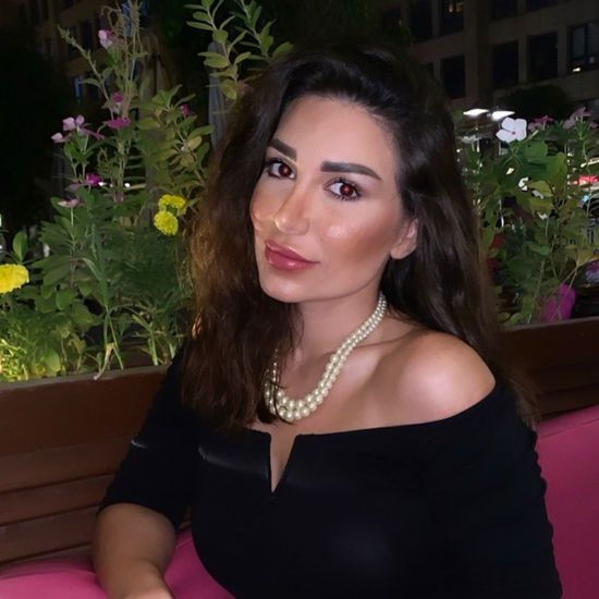 السورية سارة نخلة تخضع لعملية بسبب "نملة"