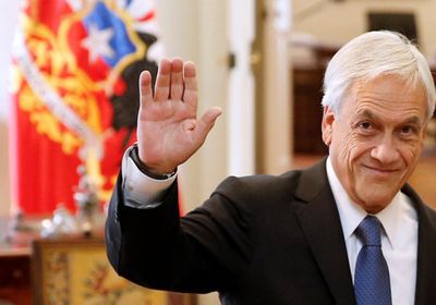 رئيس تشيلي يعتذر للمتظاهرين ويصدر حزمة تدابير اجتماعية