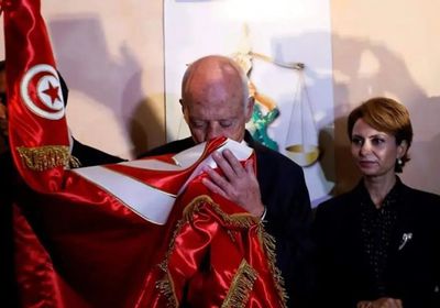 الرئيس التونسي الجديد يؤدي اليمين الدستورية