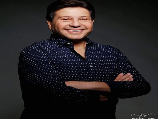 هاني شاكر يروج لأحدث أغانيه "بينا"