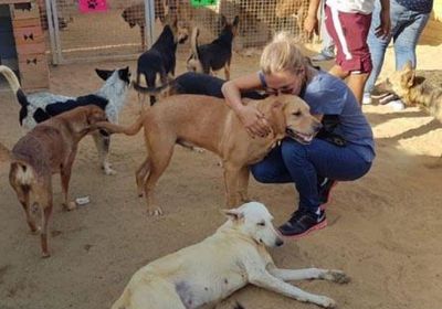 شيرين رضا تنشر صورها أثناء زيارة مؤسسة "حماية الحيوان"