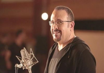 بالفيديو.. هشام عباس يطرح "أغلى من العين"