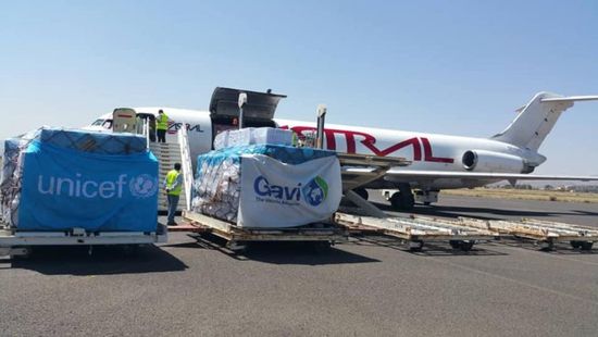 وصول أكثر من 13 طن لقاحات متعددة لمطار صنعاء