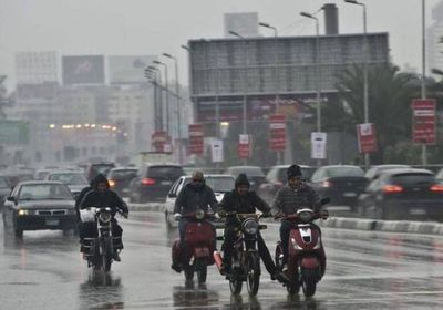 الأرصاد الجوية المصرية تحذر المواطنين من الخروج غدا إلا في الضرورة القصوى