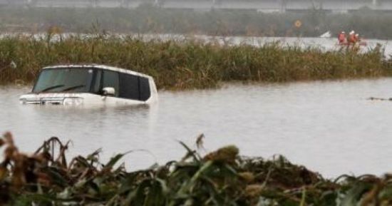 الأمطار الموسمية تتسبب في تعليق خدمات السكك الحديدية في اليابان