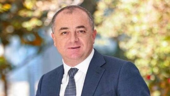 وزير الدفاع اللبناني يحذر من حمل الأسلحة أثناء الاحتجاجات