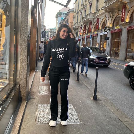 بالصور.. ياسمين صبري تتجول في شوارع إيطاليا