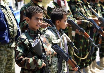 طائفية الحوثي المشبوهة.. قتلى المليشيات تشوِّه مباني مدارس صنعاء