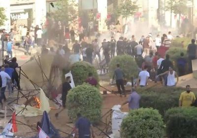 ميليشيا حزب الله وأنصارها تحرق خيام المعتصمين وسط بيروت