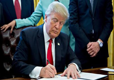 ترامب يعتزم السماح لشركات غير أمريكية بالعمل في المنشآت النووية الإيرانية