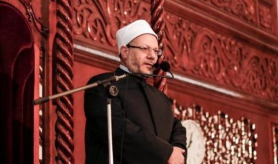 مفتي مصر ينعى ضحايا حريق قطار البنجاب الباكستاني