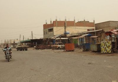 استهداف حوثي للأحياء السكنية في حيس