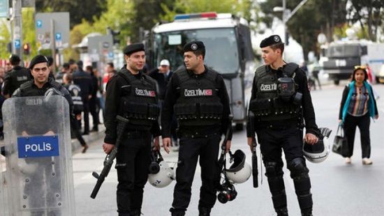 تركيا تعتقل مئآت الأشخاص لرفضهم الاجتياح العسكري بسوريا