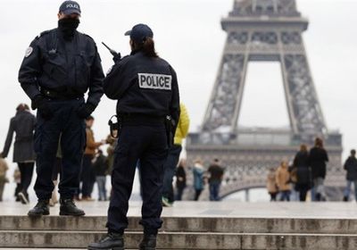 فرنسا تعيد 31 مهاجرا باكستانيا غير شرعيًا إلى إيطاليا