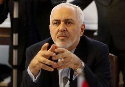 ظريف يعترف بوجود عمليات غسيل أموال طائلة بإيران