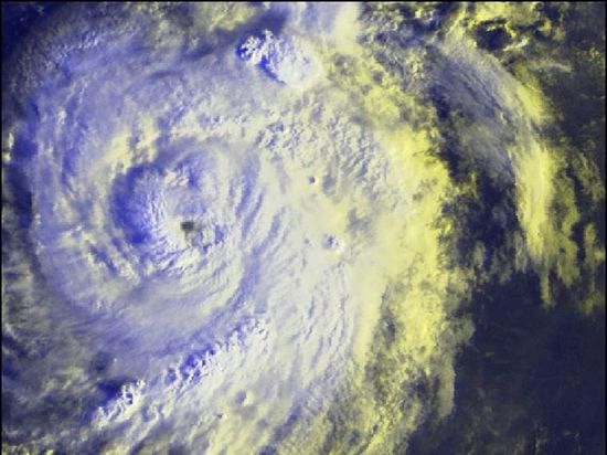 جهات الطقس: إعصار "‎مها"  يصل إلى الدرجة الثالثة