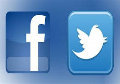 "تويتر" يسخر من شعار "فيسبوك" الجديد