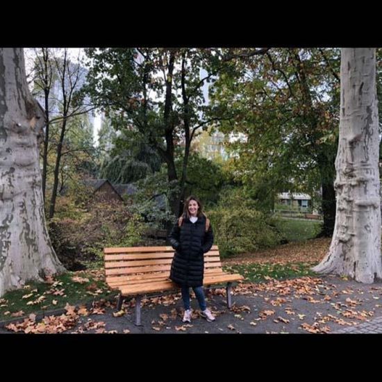 دنيا سمير غانم تشارك جمهورها صورها من حديقة الحيوان بألمانيا