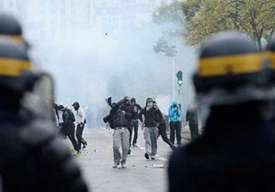 باريس: ضابطان فرنسيان يواجهان المحاكمة بتهمة استخدام العنف ضد المتظاهرين