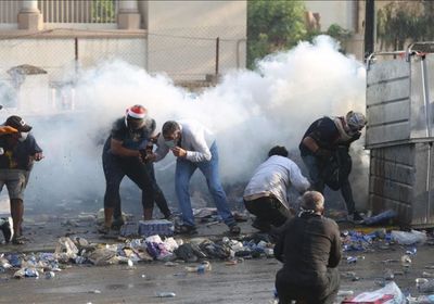 الأمن العراقي يقتل 10 محتجين في بغداد والبصرة