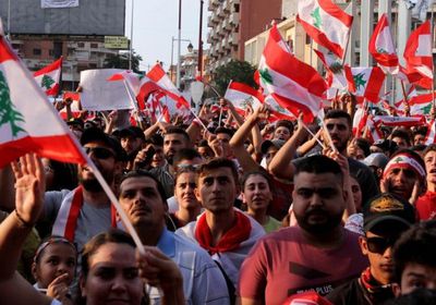 سياسي سعودي: تظاهرات لبنان والعراق أربكت إيران
