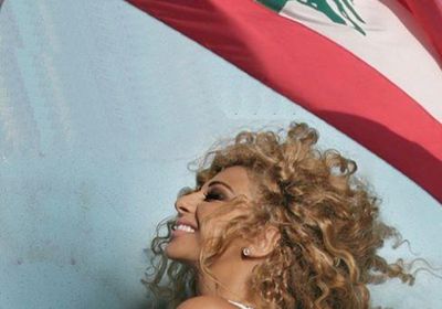 "لتوعية الأطفال بحب الوطن".. ميريام فارس تشارك نجلها جلسة تصوير جديدة 