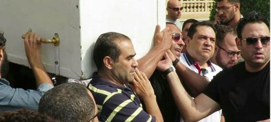 أكرم حسني :ألتمس العذر لكل من منعته الظروف لحضور جنازة والدي