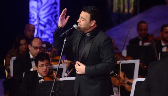 عاصي الحلاني يتألق بحفل مهرجان الموسيقى العربية (صور)