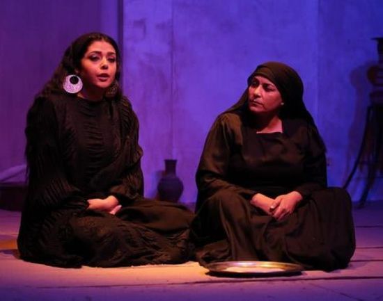 "الطوق والأسورة" يمثل مصر بالمسابقة الرسمية لأيام قرطاج المسرحية 