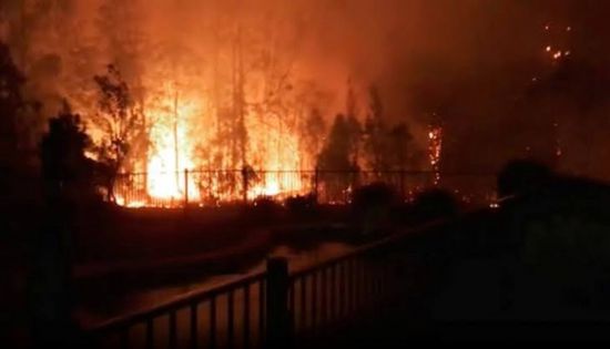 اليوم.. رجال الإطفاء بأستراليا يحاولون احتواء حرائق الغابات 