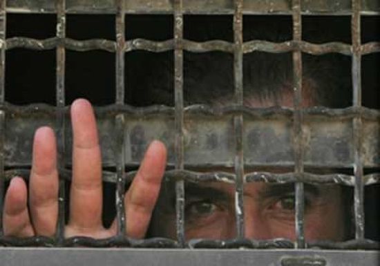 شئون الأسرى الفلسطينين: 8 أسرى يعانون في سجن "عسقلان" من ظروف معيشية صعبة