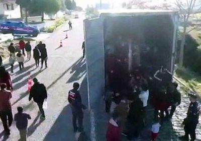 تركيا.. احتجاز 82 مهاجرا أفغانيا كانوا في اتجاههم إلى الأراضي الأوروبية