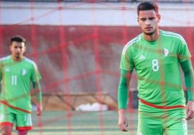 لاعب يتسبب في تأجيل مباراة في الجزائر