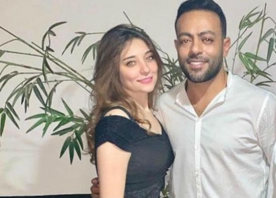 تامر عاشور يعلن عن فسخ خطوبته من دارين حلمي