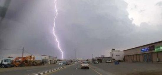 الأرصاد السعودية: هطول أمطار متوسطة إلى غزيرة على مكة والطائف