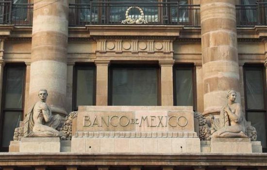 البنك المركزي المكسيكي يخفّض معدل الفائدة للمرة الثالثة على التوالي