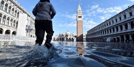 إيطاليا تعلن حالة الطوارئ بعد غرق "البندقية"