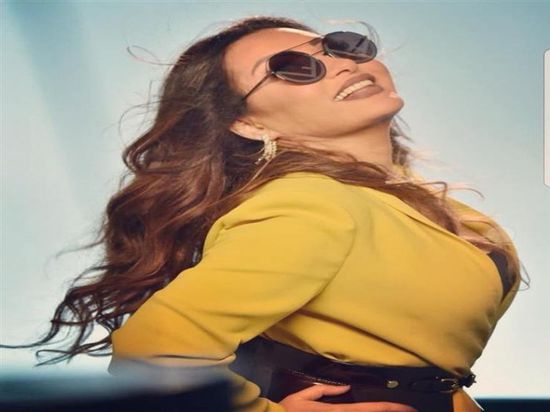لطيفة تشوق جمهورها لألبومها الجديد (فيديو)