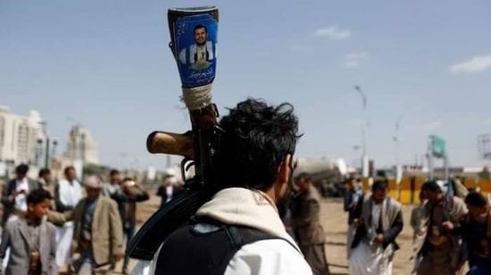 بالاحتفال والاختطاف.. الحوثي يبحث عن وقود جديد للحرب (ملف)